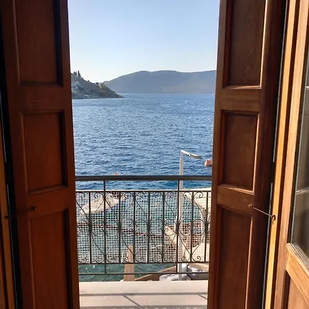 Petalo House Symi