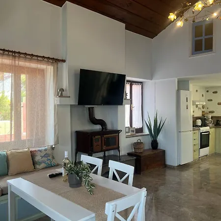 Petalo House