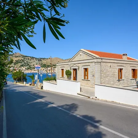 Апартаменты Petalo House *